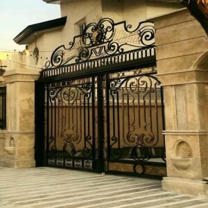 درب حیاط در نسیم شهر