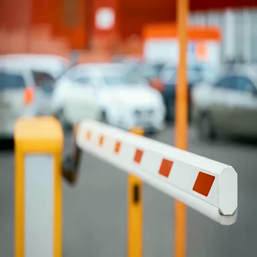 سفارش راهبند بازویی برای مجتمع اداری