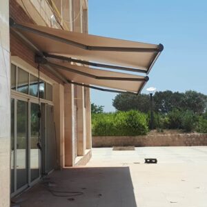 سایبان برقی مقاوم برای روف گاردن