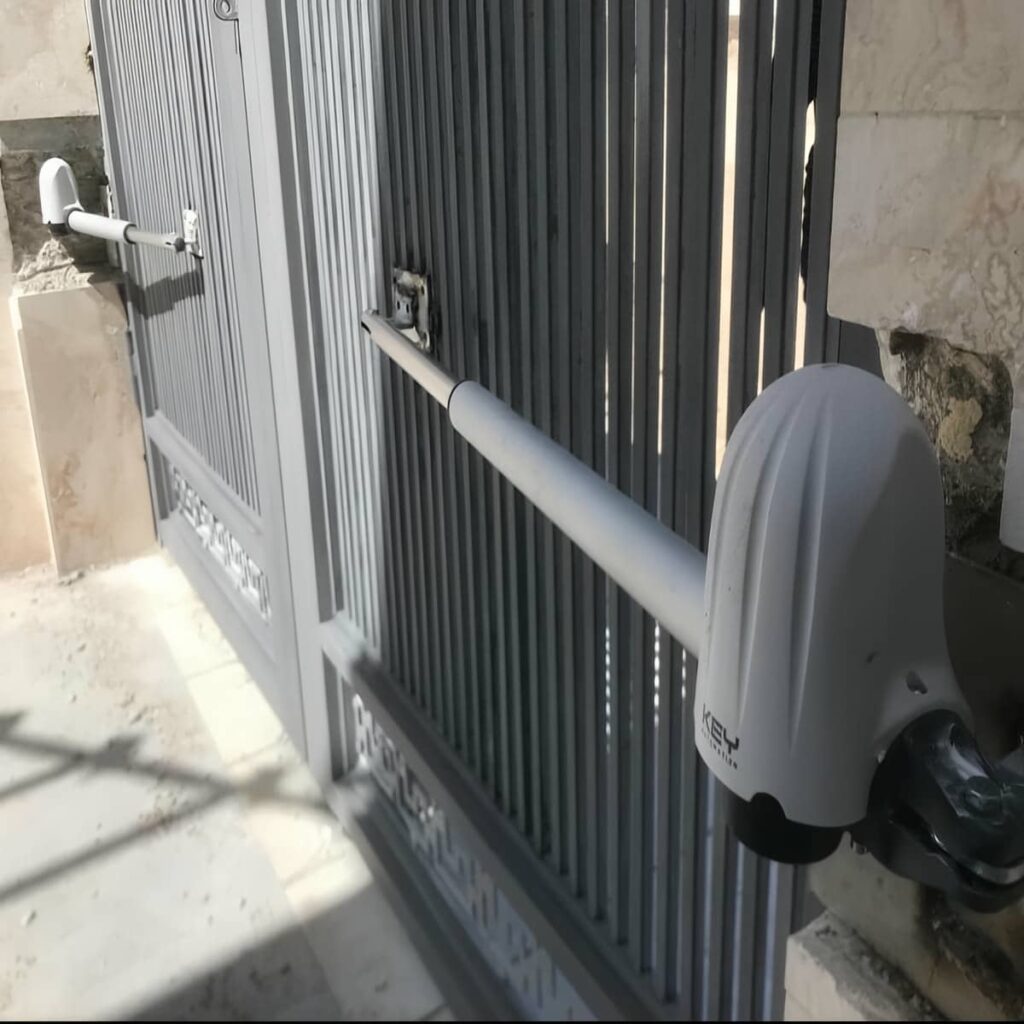 مقایسه جک درب برقی ایرانی و خارجی پارکینگ ساختمان