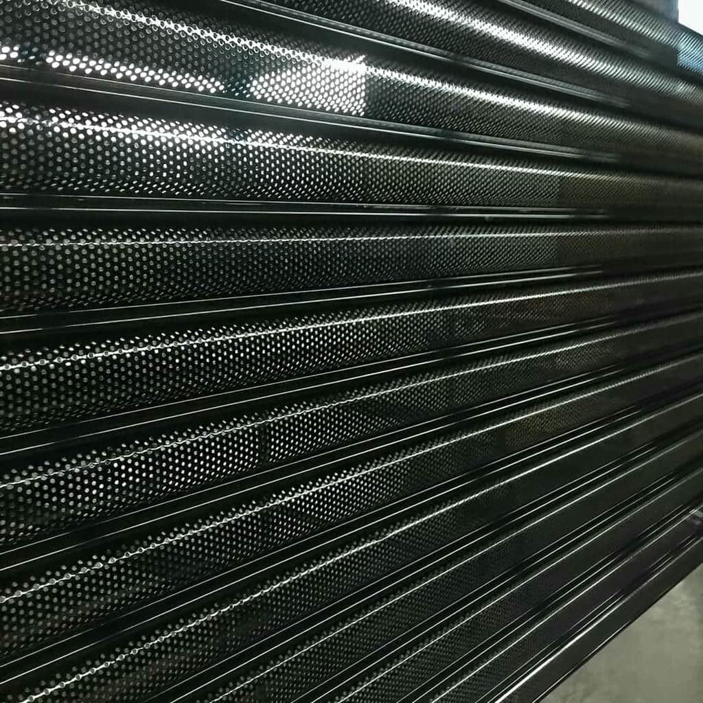 خدمات نصب کرکره برقی مدرن نمای تجاری