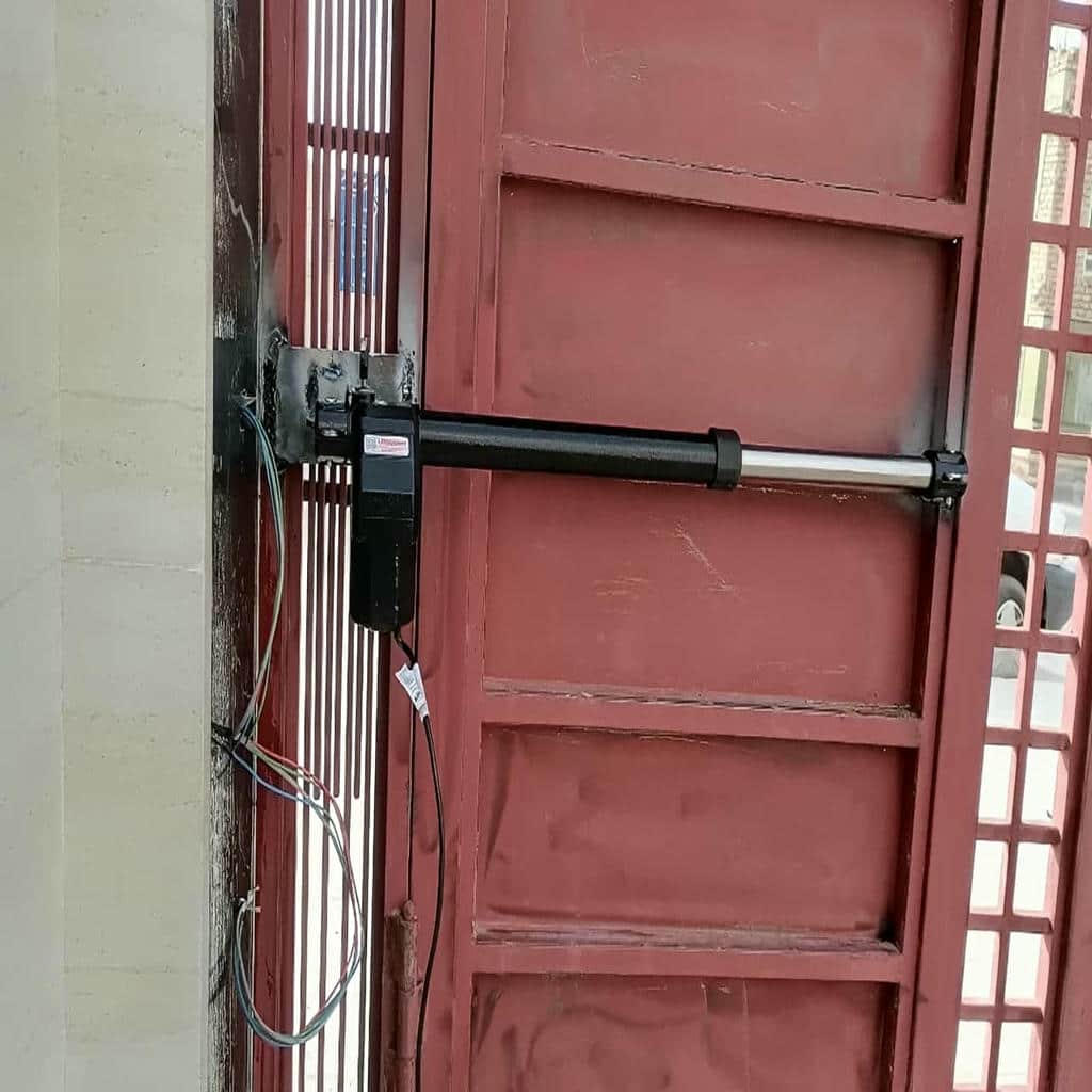 سفارش درب برقی پارکینگ ریلی یکپارچه