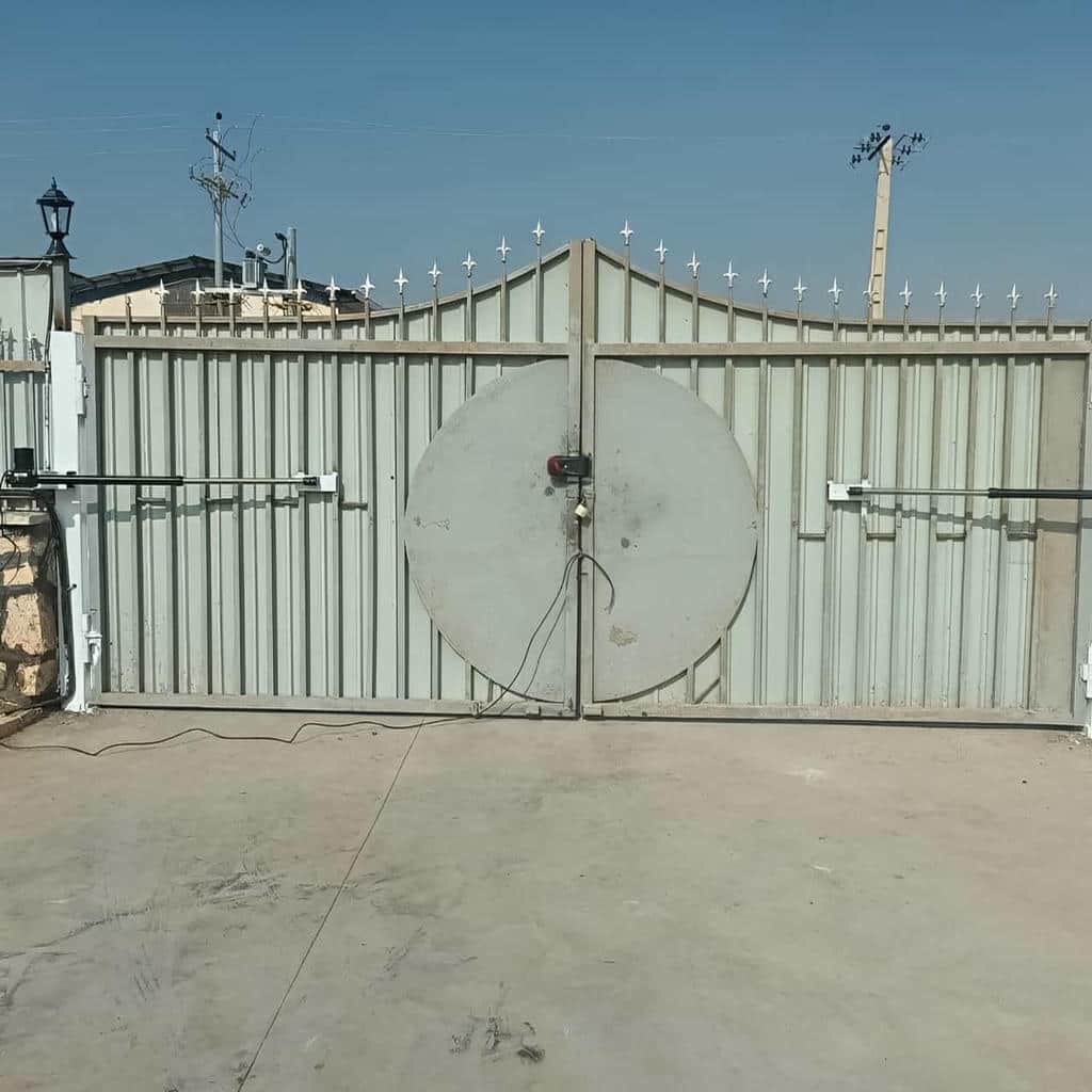 اجرای درب اتوماتیک ریلی حیاط با فتوسل
