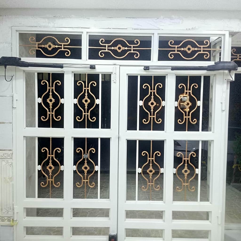اجرای جک پارکینگی تردد بالا مجتمع با فتوسل