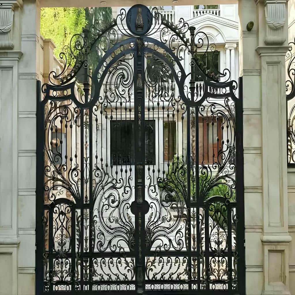 درب ویلایی طرح چوب فلزی با رگه عمودی