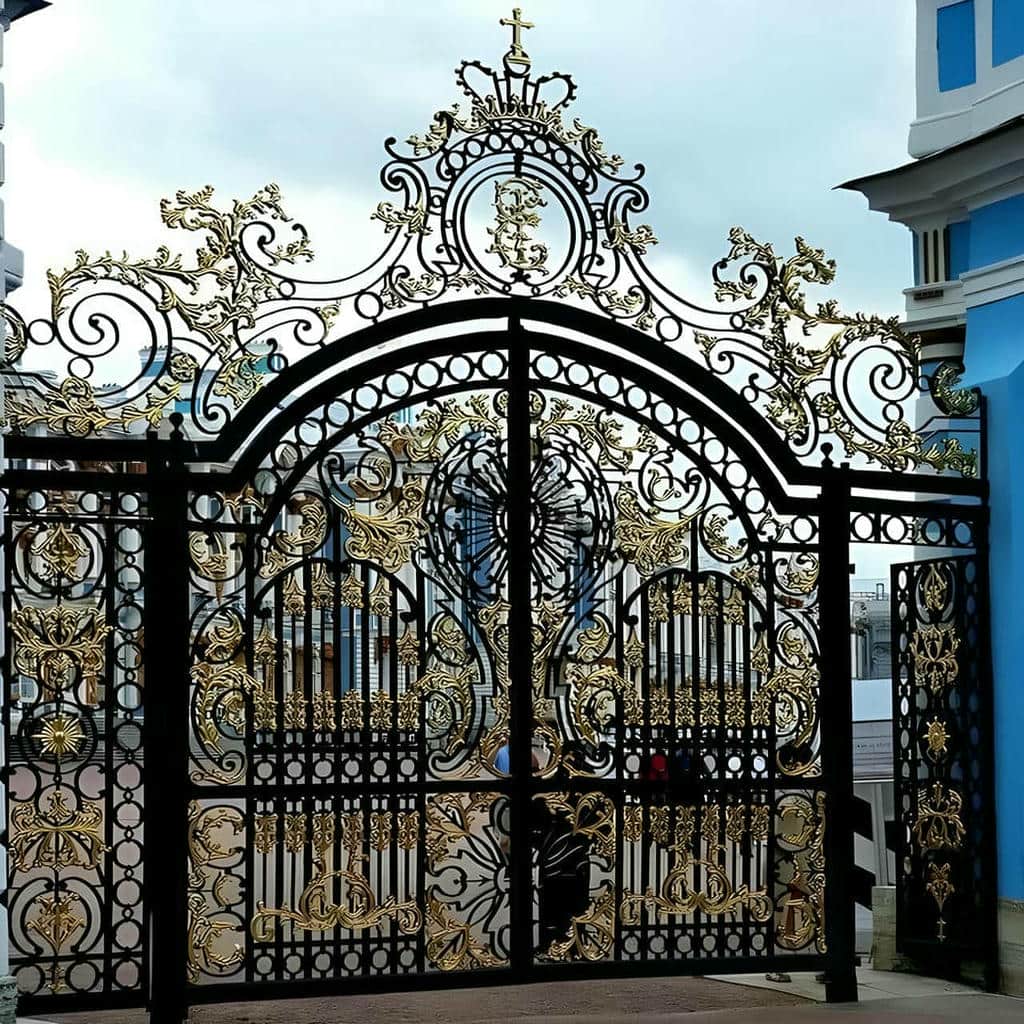 فروش درب حیاط ورق پانچ متراکم و مشبک