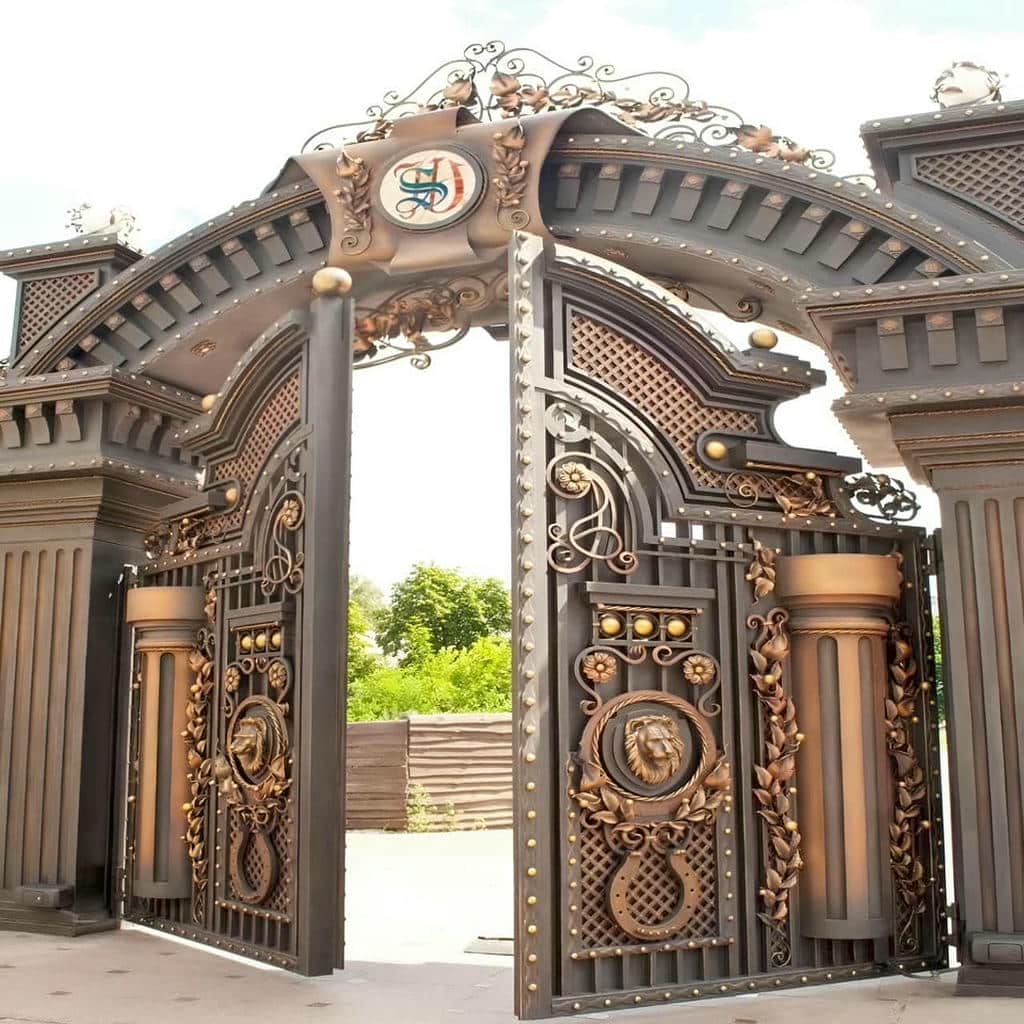 نصب درب ریلی زمینی برای ورودی باغ