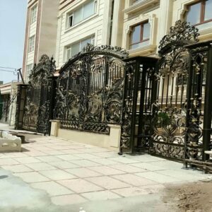 10 طرح درب حیاط طاق دار