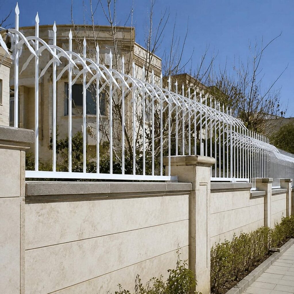 اجرای حفاظ دیوار ویلا نمای سنگی با پایه مقاوم