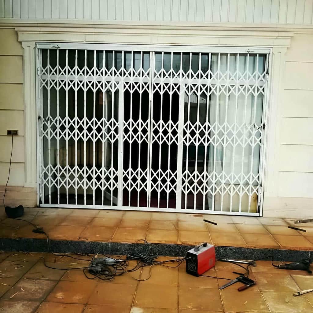 قیمت حفاظ پنجره ریلی بازشو سفارشی