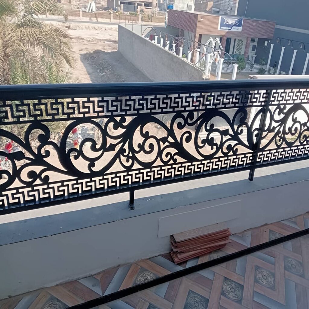 نرده پله فلزی مناسب فضای ویلا