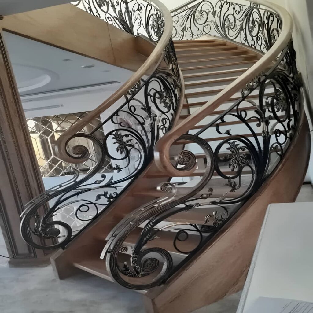 نرده فرفورژه بالکن مناسب تراس