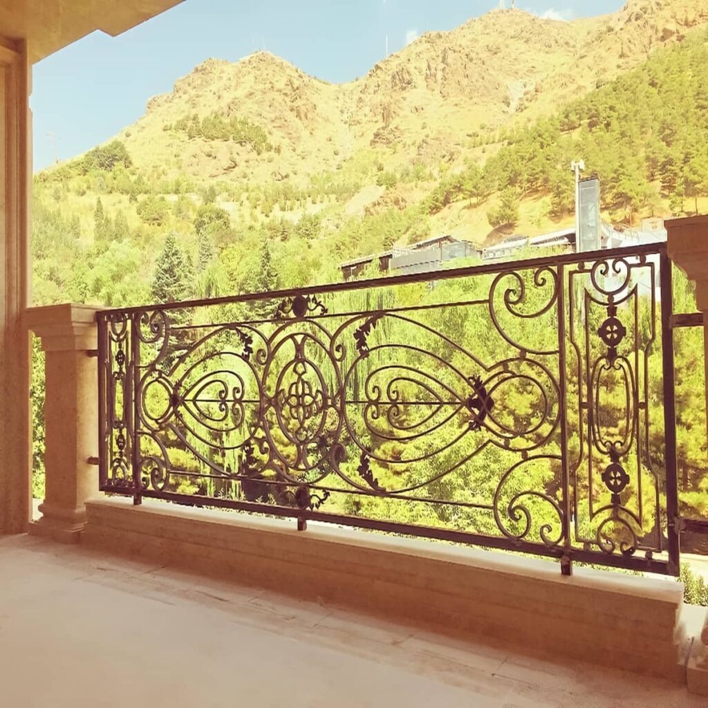 نرده آلومینیومی بالکن با اتصالات هماهنگ