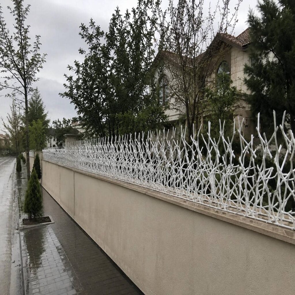 حفاظ روی دیوار مدل لیلیوم
